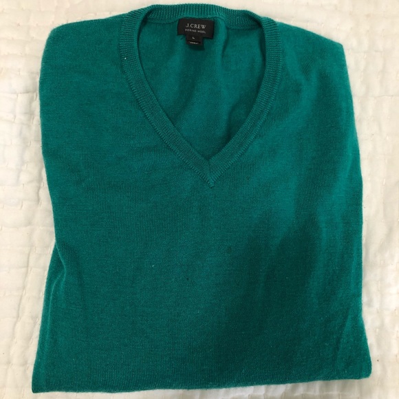 100% Merino green J Crew V Neck sweater - Picture 1 of 4